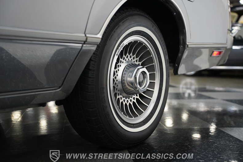 1988 Lincoln Town Car 65