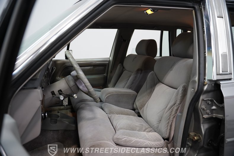 1988 Lincoln Town Car 49