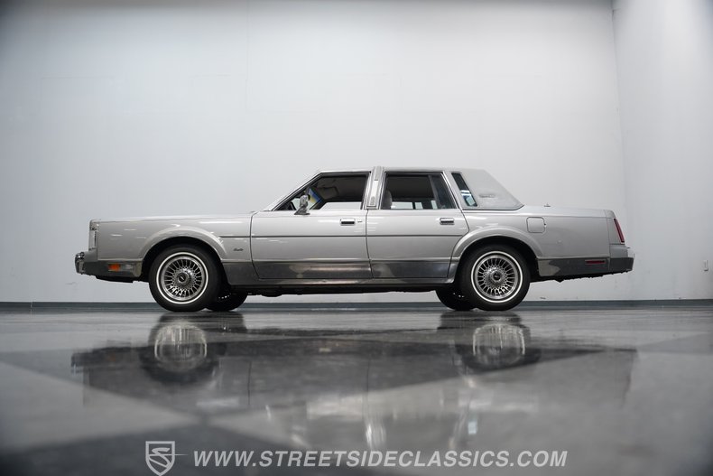 1988 Lincoln Town Car 80