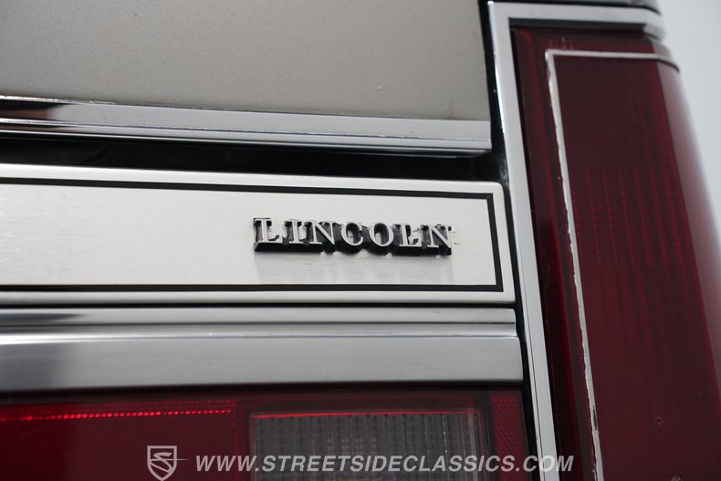 1988 Lincoln Town Car 81