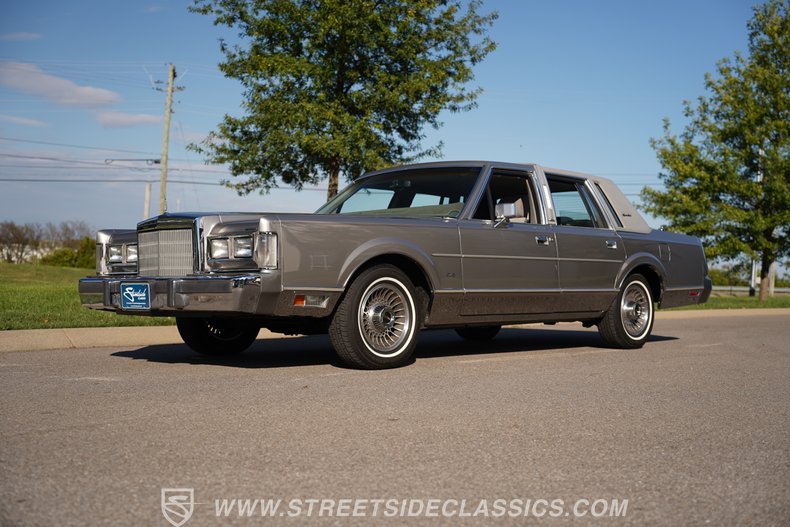 1988 Lincoln Town Car 79