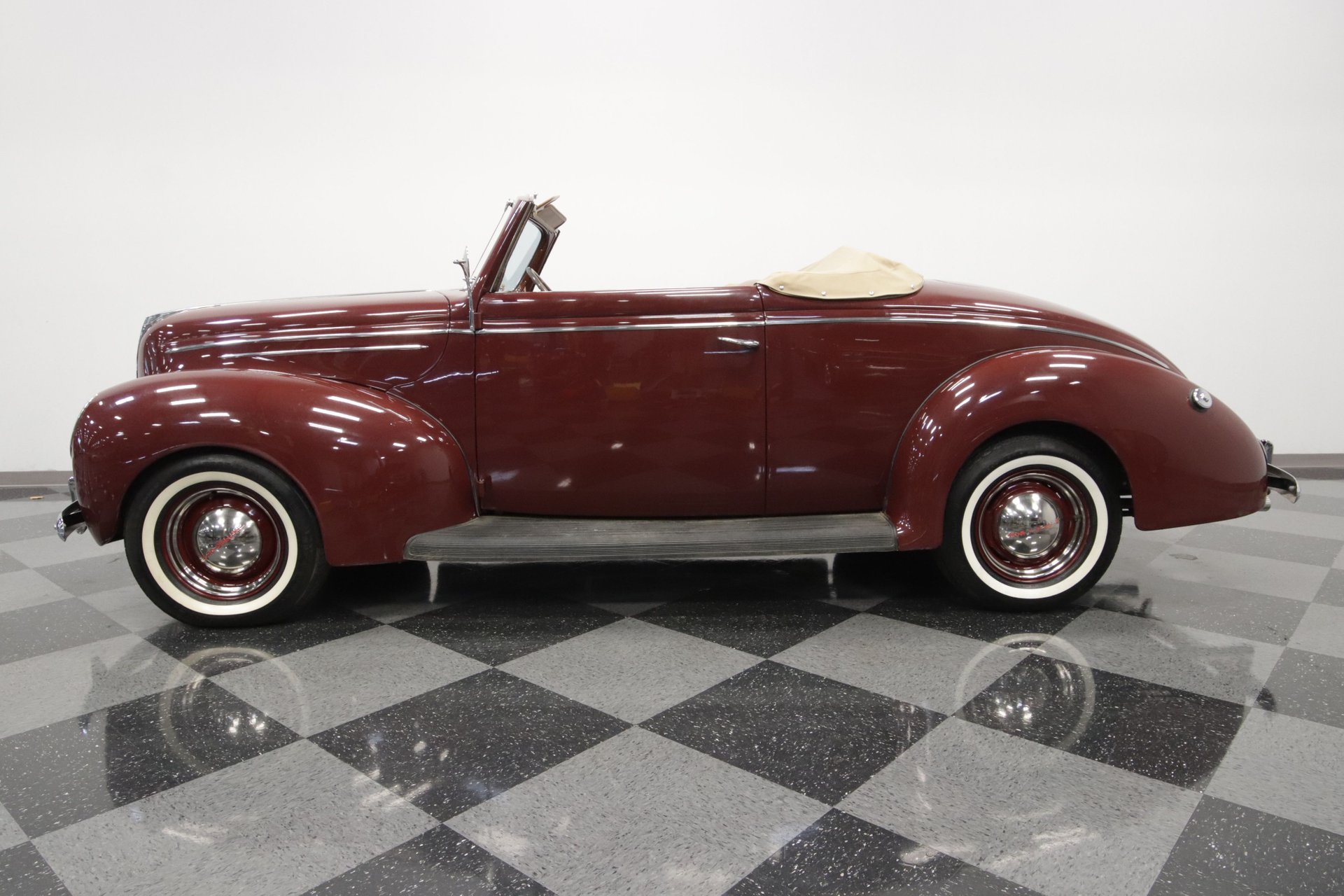 1939 ford deluxe convertible