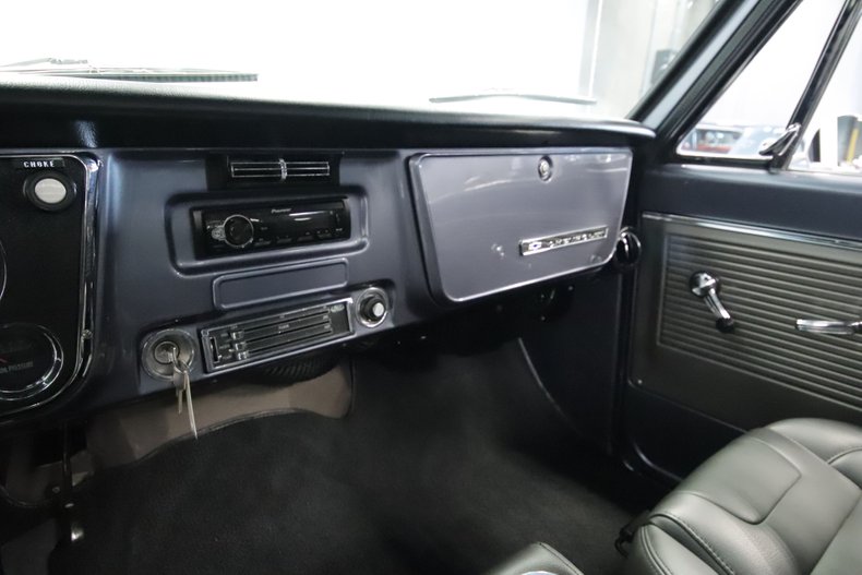 1968 Chevrolet C10 45