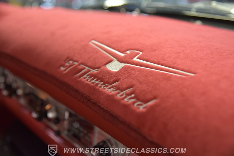 1957 Ford Thunderbird 73