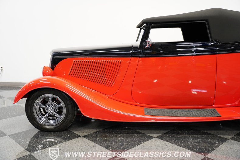 1934 Ford Cabriolet 20