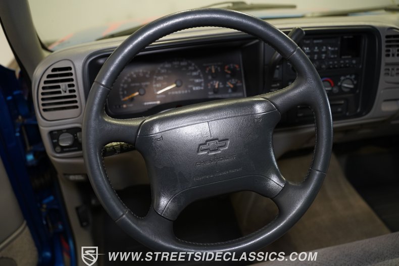 1997 Chevrolet Silverado 36