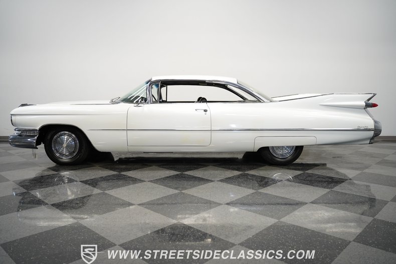 1959 Cadillac Coupe DeVille 2