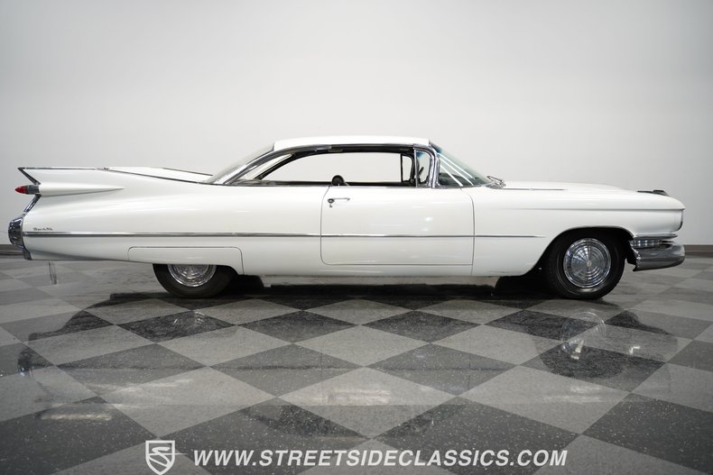 1959 Cadillac Coupe DeVille 12