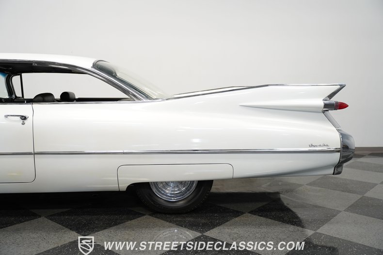 1959 Cadillac Coupe DeVille 21