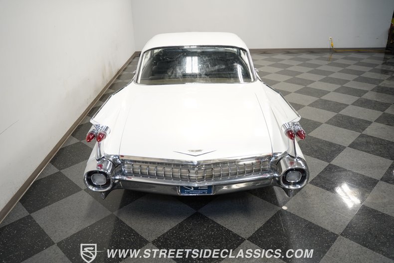 1959 Cadillac Coupe DeVille 24