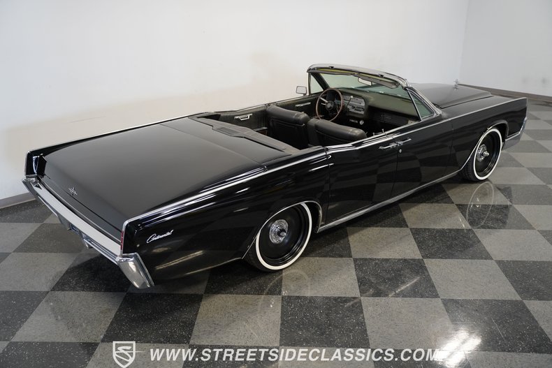 1967 Lincoln Continental Convertible 23