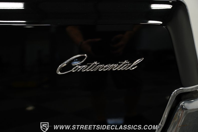 1967 Lincoln Continental 81