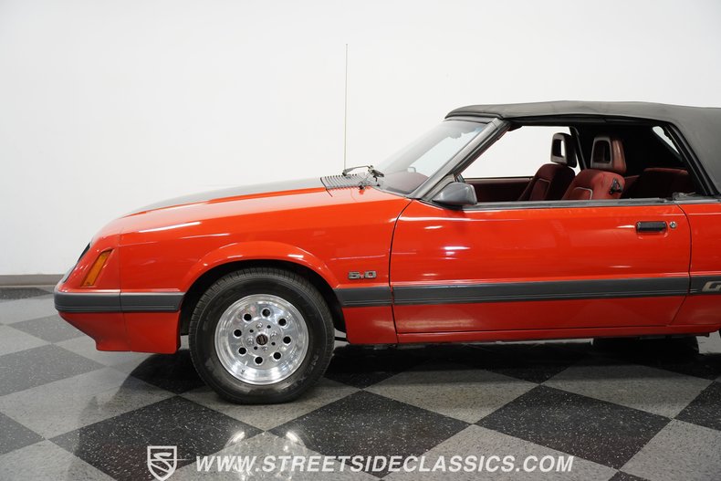 1986 Ford Mustang 21