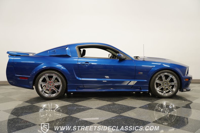 2007 Ford Mustang 12