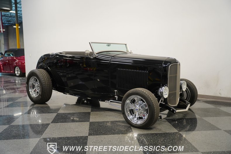 1932 Ford Roadster 13