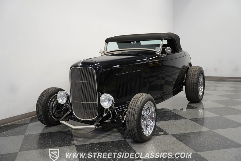 1932 Ford Roadster 17