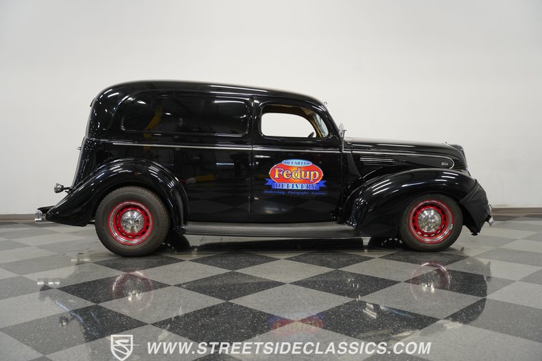 1939 Ford Sedan Delivery 12