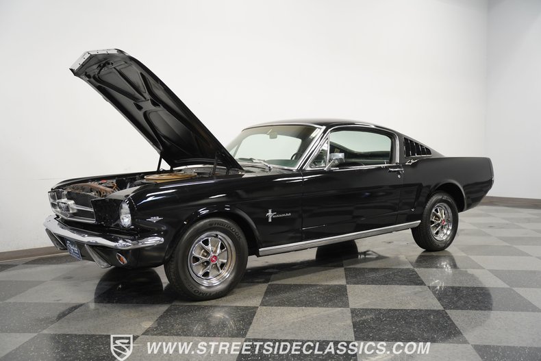 1965 Ford Mustang 32
