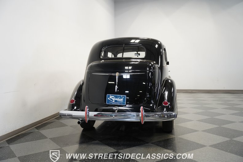 1937 Nash Ambassador 9
