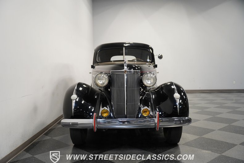 1937 Nash Ambassador 16