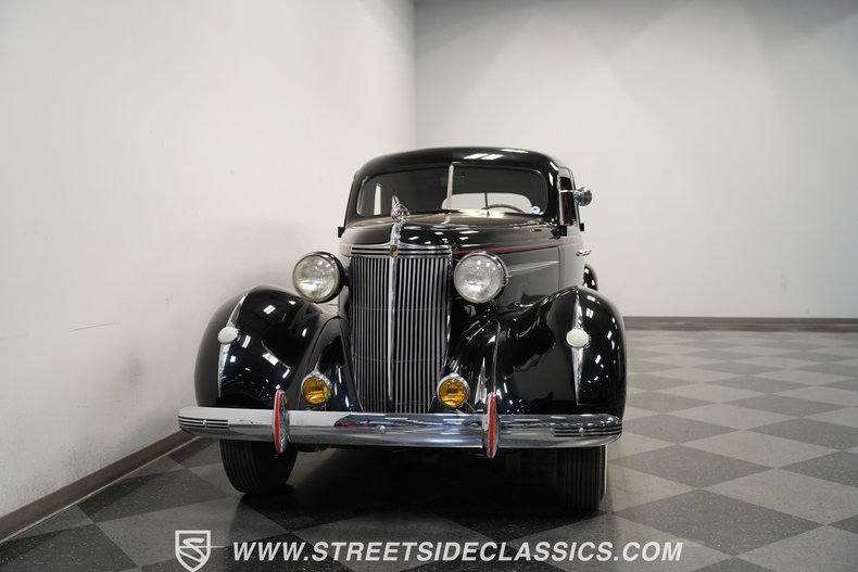 1937 Nash Ambassador 17