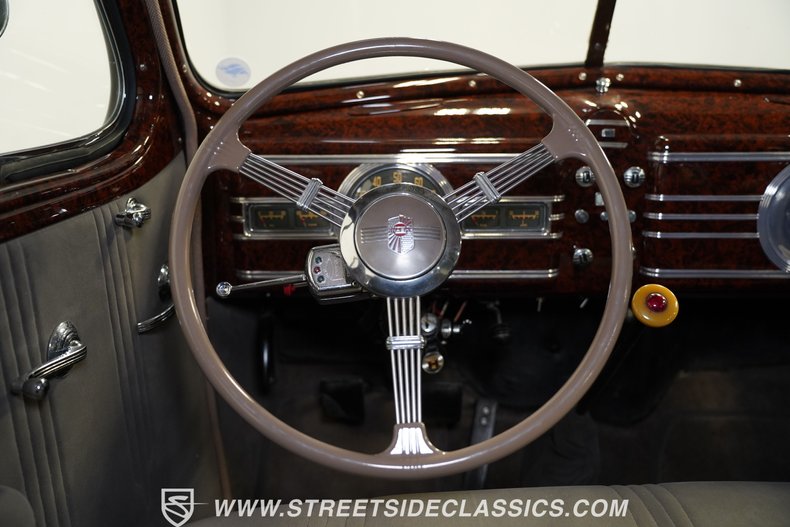 1937 Nash Ambassador 36