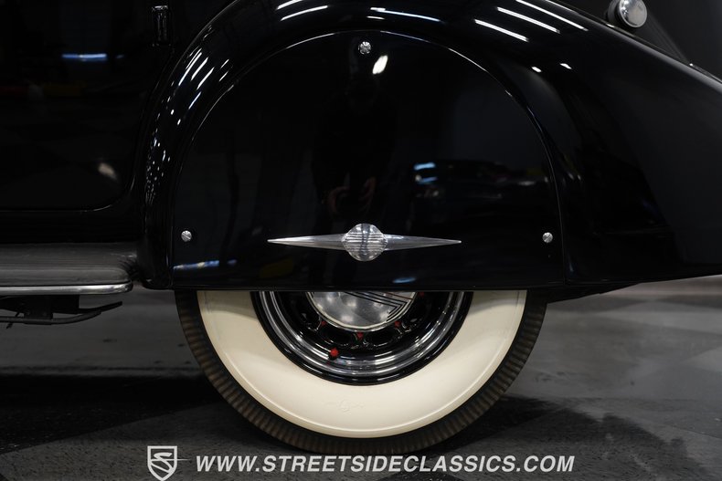 1937 Nash Ambassador 62
