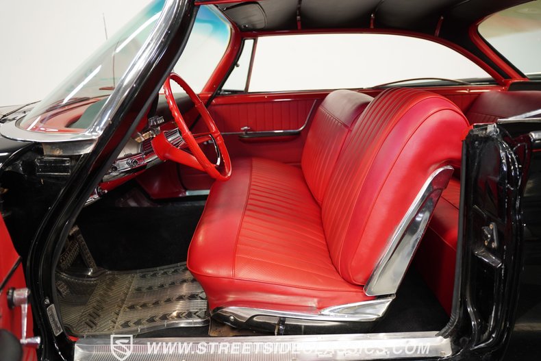 1961 Chrysler Newport 4