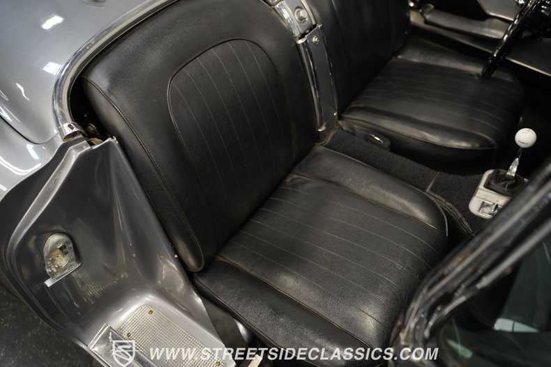 1960 Chevrolet Corvette 43