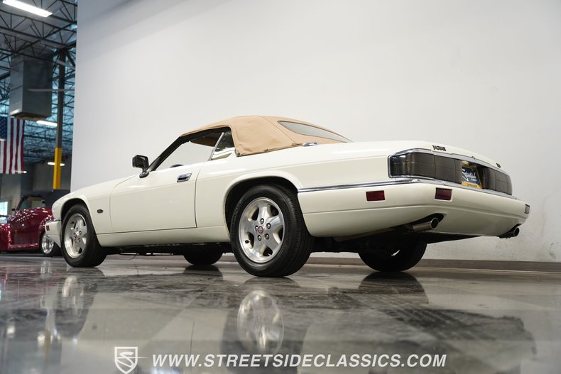 1995 Jaguar XJS Convertible 23