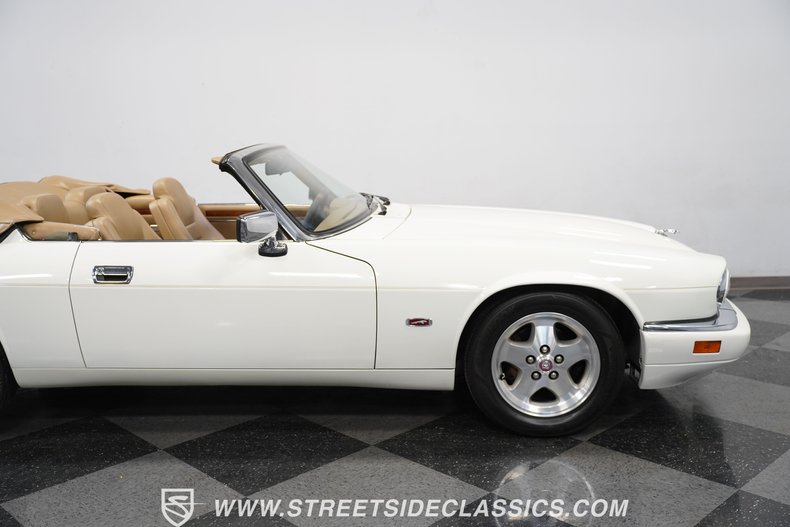 1995 Jaguar XJS Convertible 29