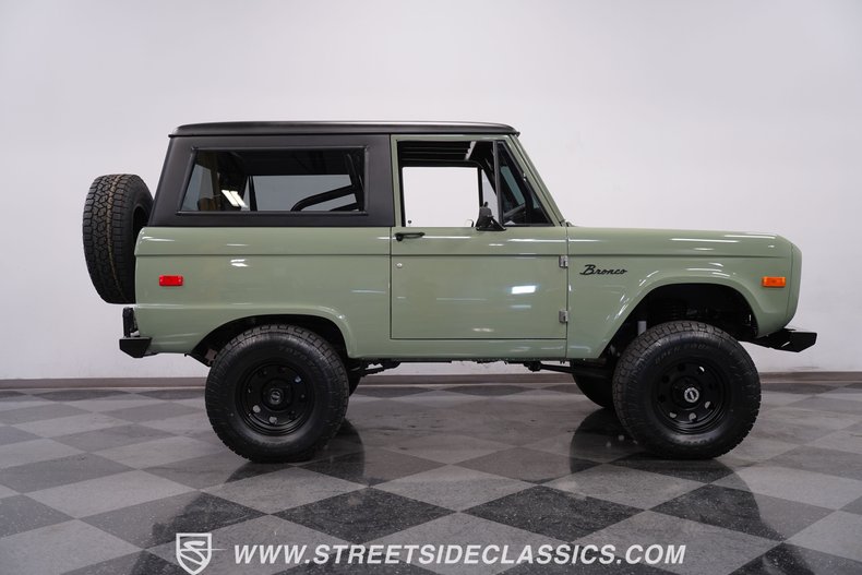 1970 Ford Bronco 12