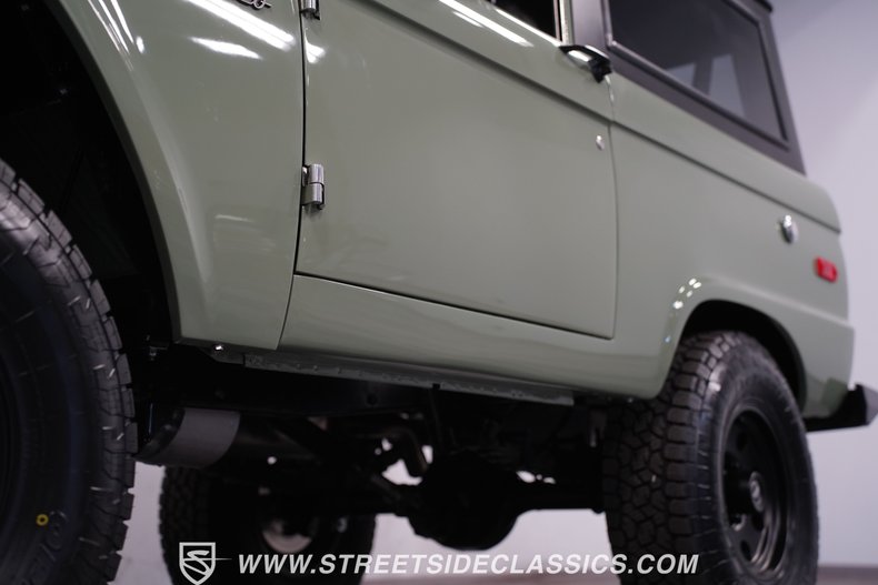 1970 Ford Bronco 21