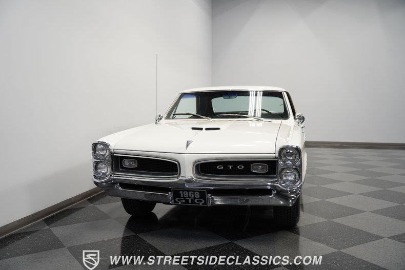 1966 Pontiac GTO  16