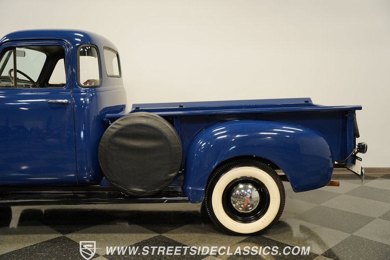 1953 Chevrolet 3600 5-Window 22