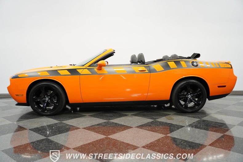 2014 Dodge Challenger R/T Convertible 2