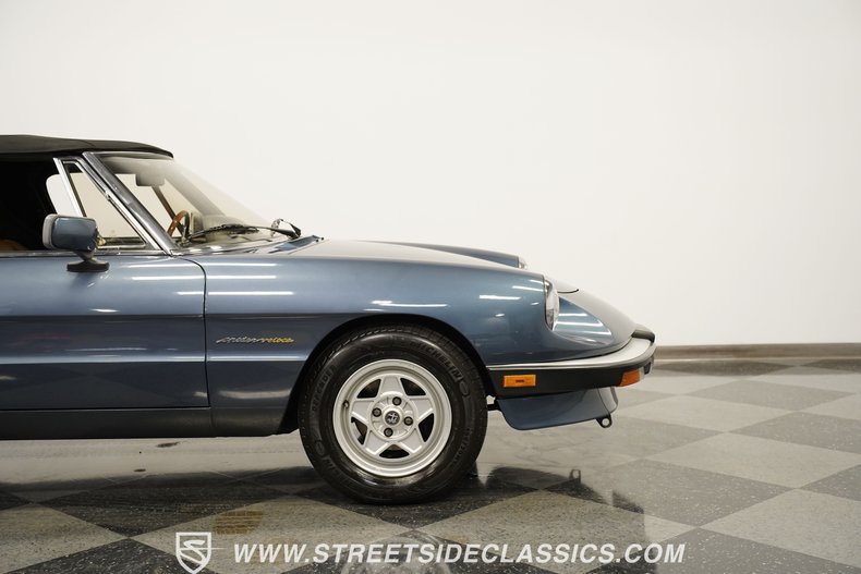 1988 Alfa Romeo Spider Veloce 28