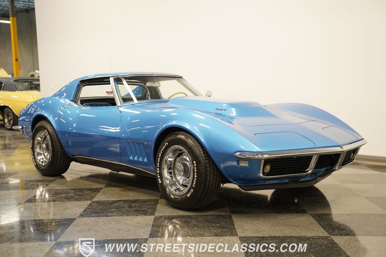 1968 Chevrolet Corvette 427 Tri-Power 13