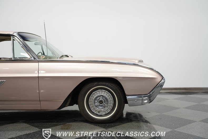 1963 Ford Thunderbird  27