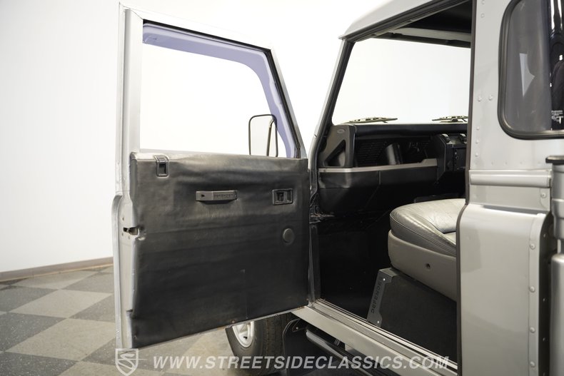 For Sale 1990 Land Rover Defender Stock# 5251-PHX Fullscreen Grid Image 40