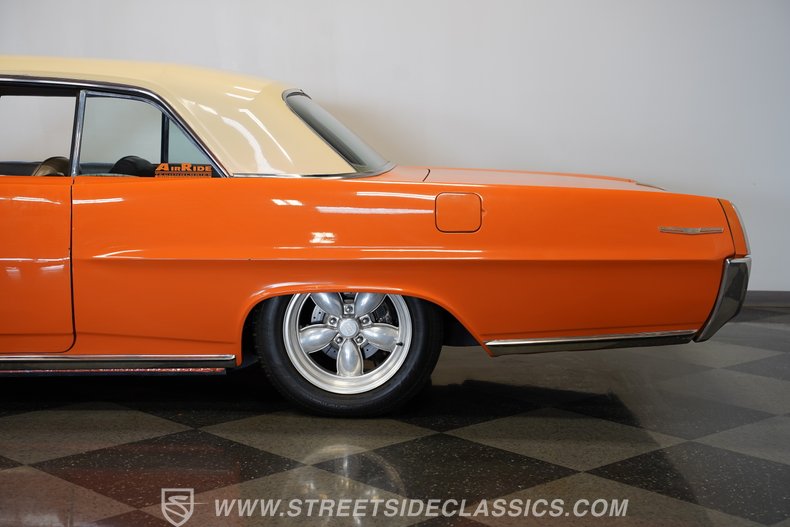1964 Pontiac Catalina 26
