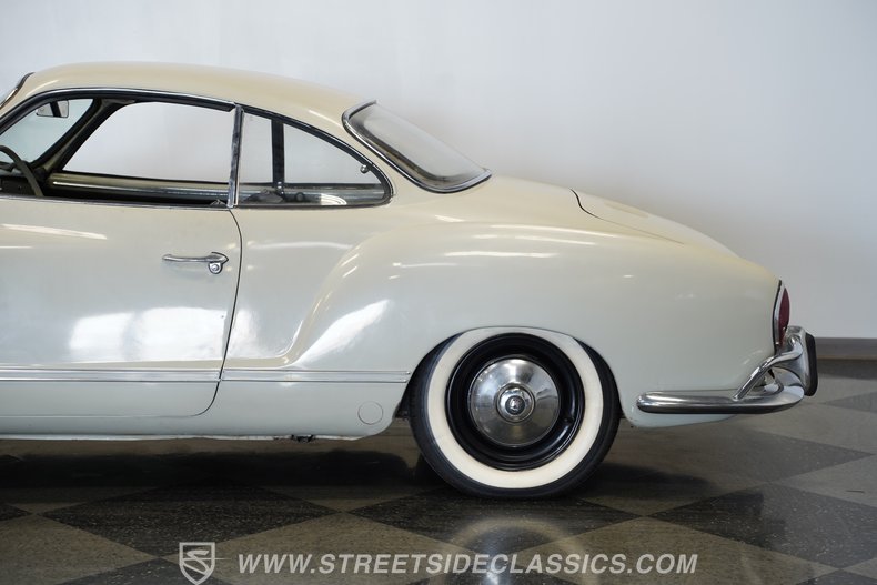 1964 Volkswagen Karmann Ghia 26