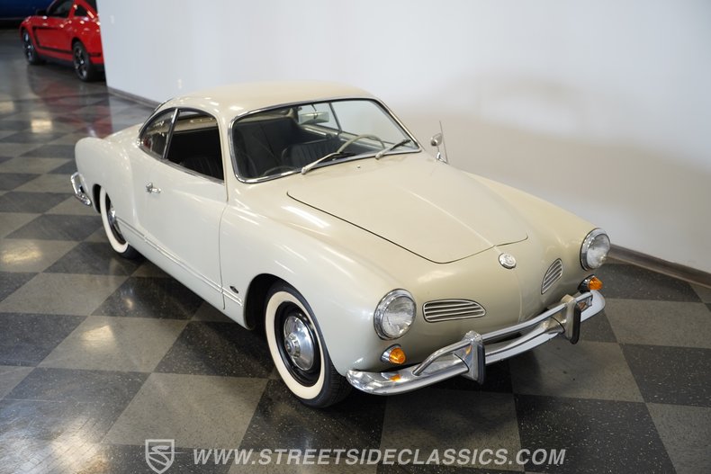 1964 Volkswagen Karmann Ghia 38
