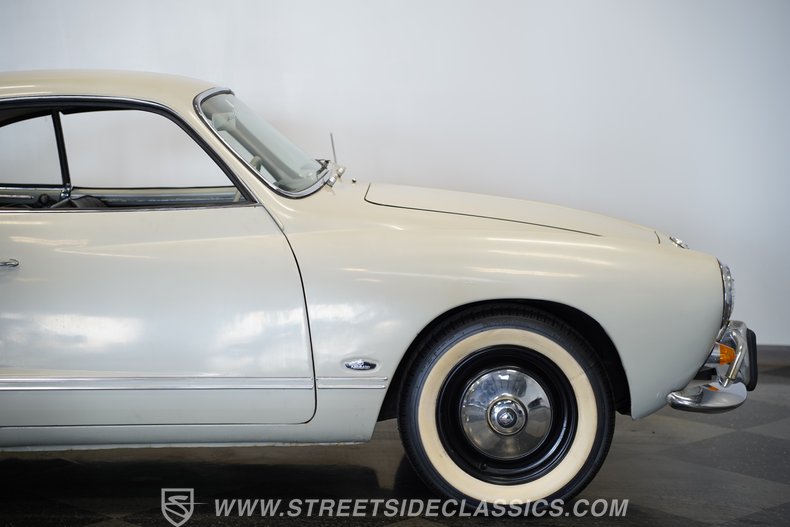 1964 Volkswagen Karmann Ghia 36