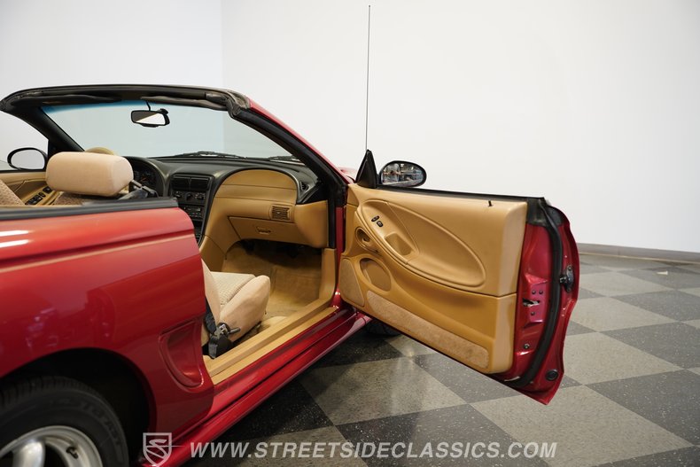 1998 Ford Mustang 76
