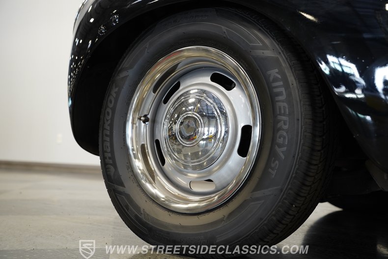 1946 Dodge 1/2-Ton Pickup 70