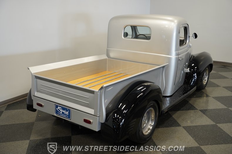 1946 Dodge 1/2-Ton Pickup 30