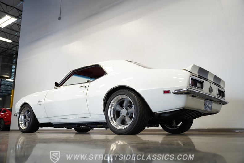 1968 Chevrolet Camaro 26