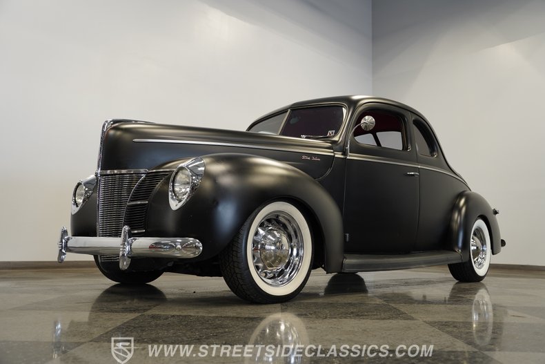1940 Ford Deluxe 21