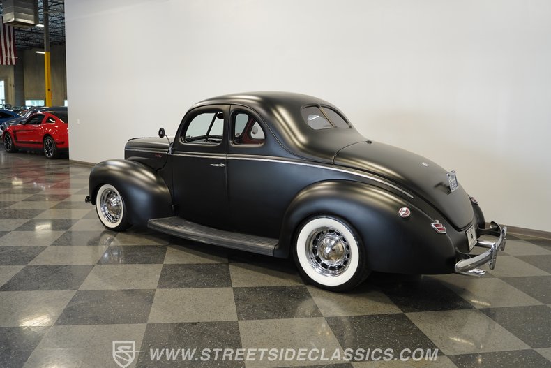 1940 Ford Deluxe 9